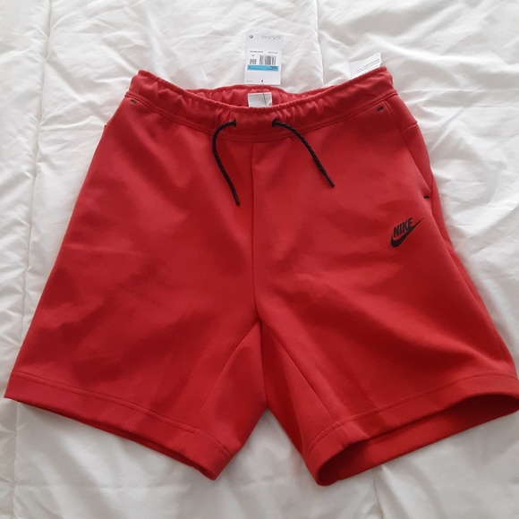 NIKE SPORTSWEAR TECH FLEECE SHORTS RED LOBSTER SIZE MEDIUM MENS - Picture 6 of 8